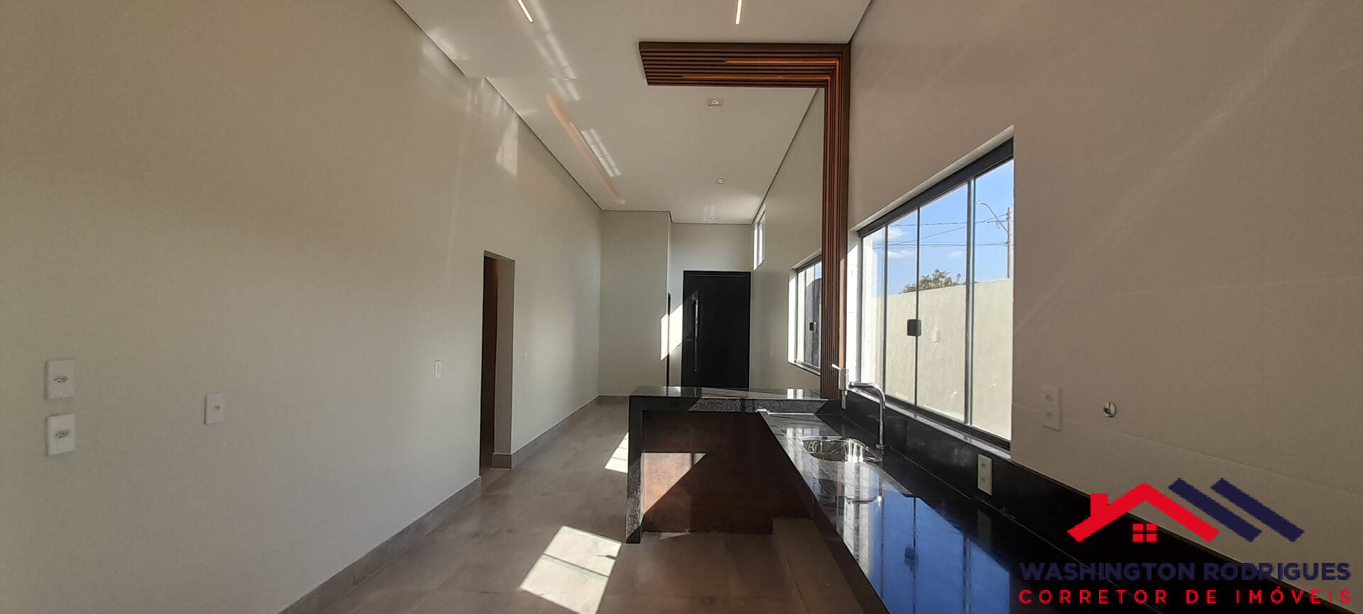 Casa à venda com 3 quartos, 250m² - Foto 3