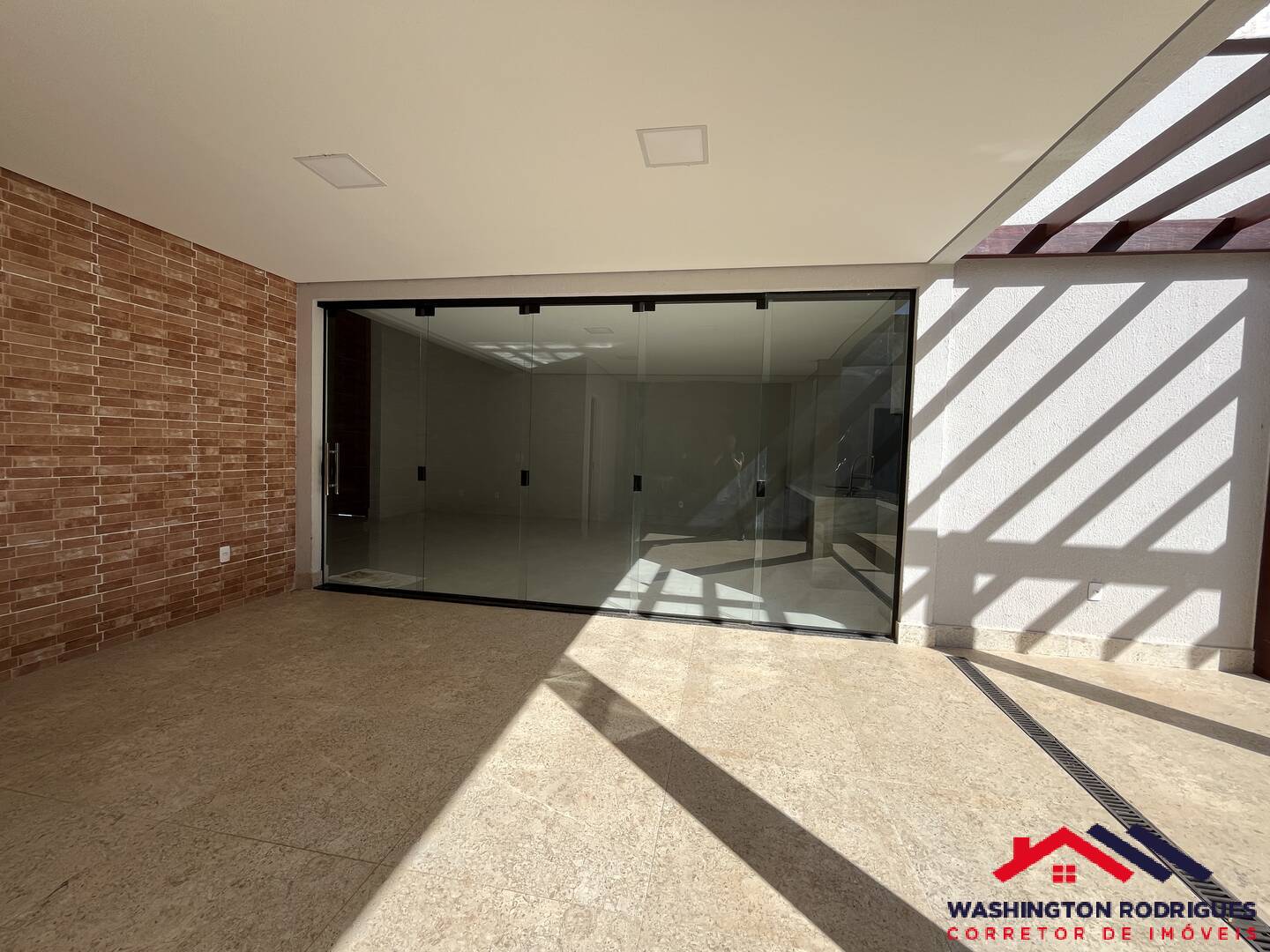 Casa à venda com 4 quartos, 450m² - Foto 18