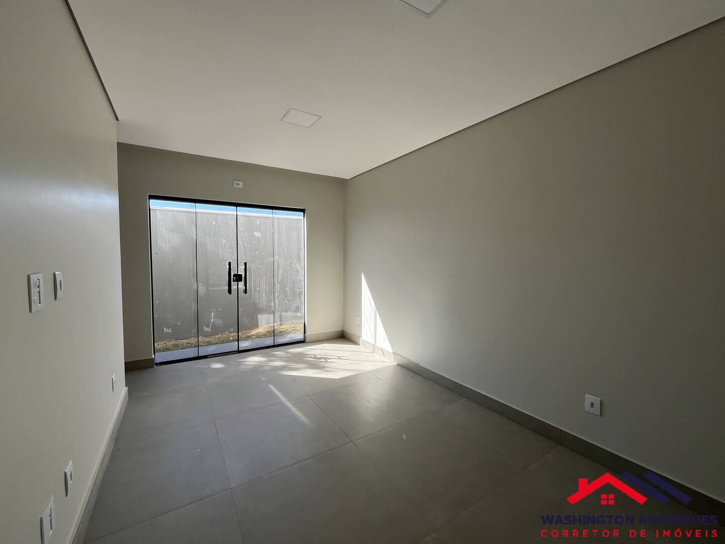 Casa à venda com 3 quartos, 250m² - Foto 14