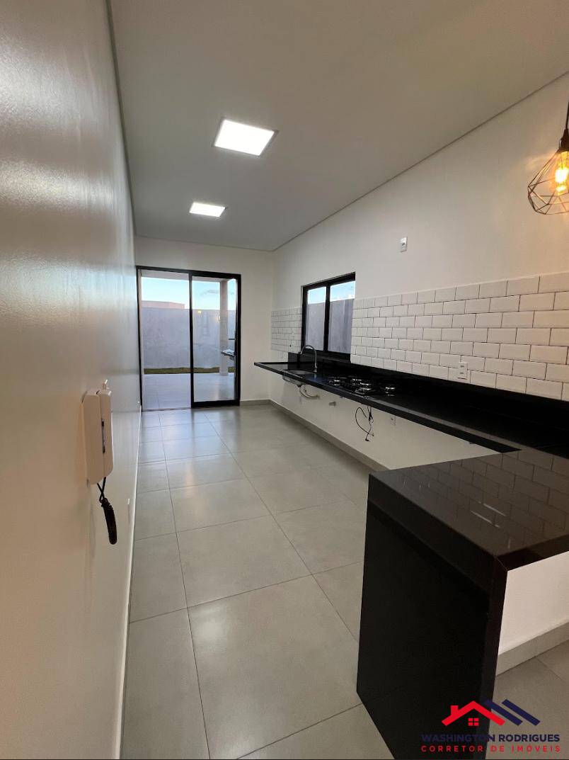 Casa à venda com 3 quartos, 129m² - Foto 3