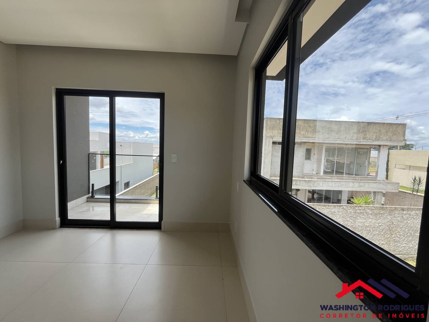 Casa à venda com 4 quartos, 190m² - Foto 10