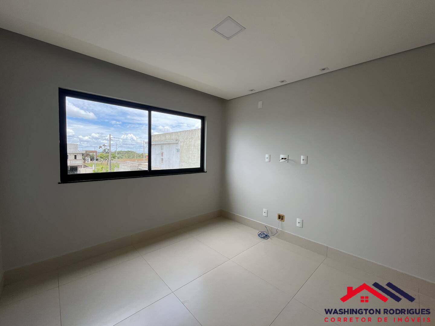 Casa à venda com 4 quartos, 190m² - Foto 11